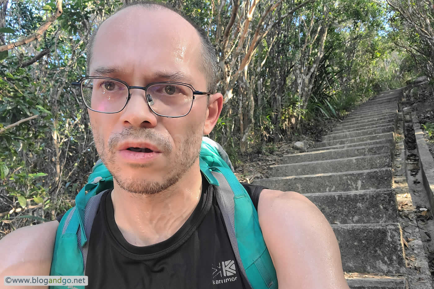 Wong Nai Chung to Stanley - Rest on The Twins